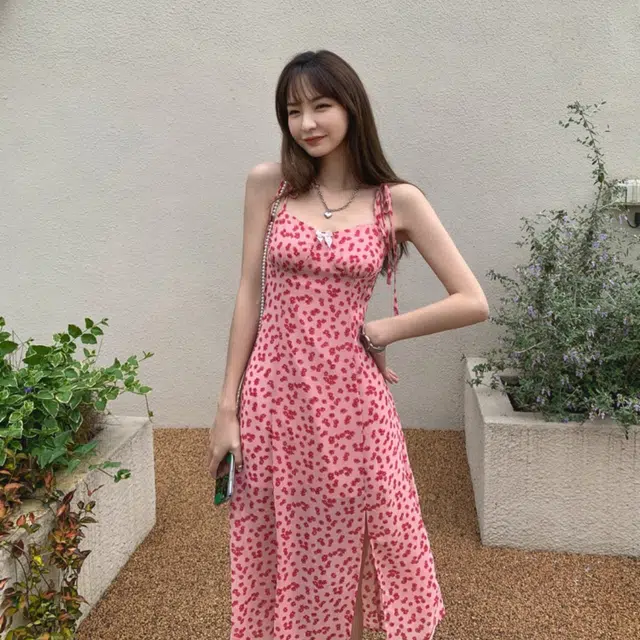 思蓓儿 法式女浪漫碎花裙收腰修身长裙度假吊带连衣裙 女款