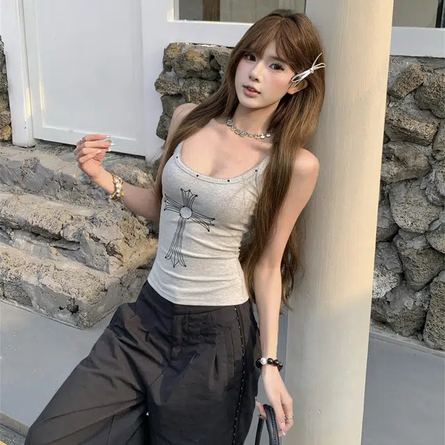 思蓓儿 修身十字架印花闪钻吊带内搭背心 女款