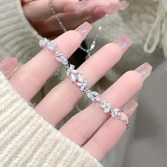 【999足银纯银 满钻爆闪】 福韵金 六桂福 紫藤花轻奢浪漫小众设计在逃公主高级甜美温柔精致气质百搭日常通勤百搭#好运 银 手链 女款