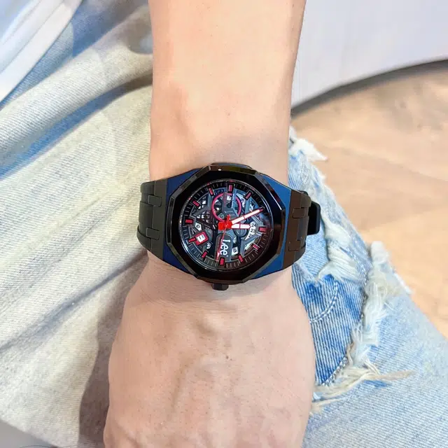 Lee 44MM C330-M465