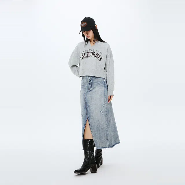 MOUSSY A