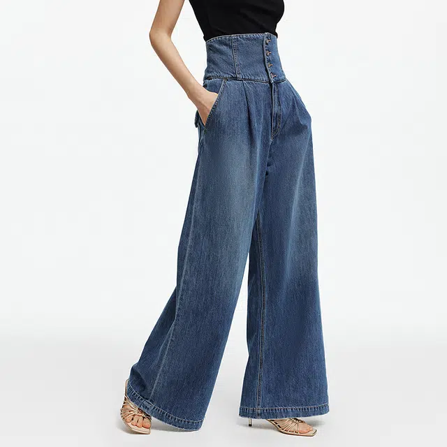 MOUSSY
