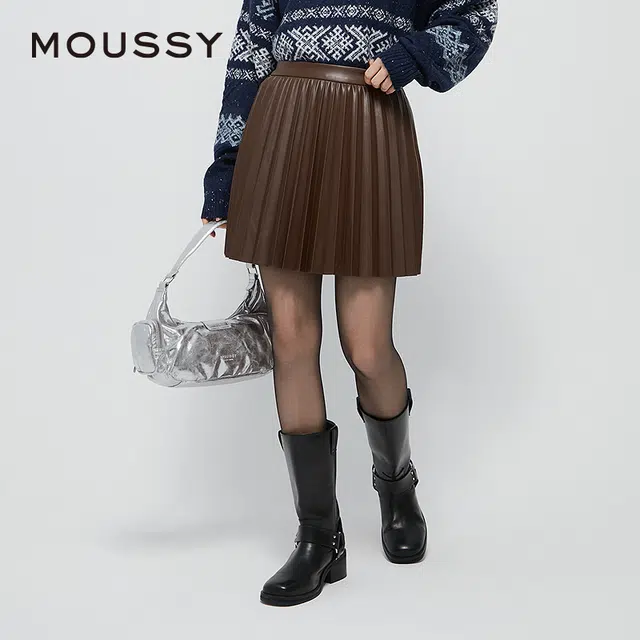 MOUSSY A