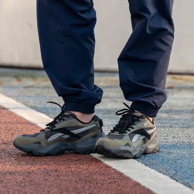 Reebok FLUFFI PUFF CN