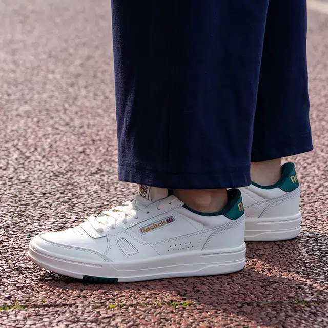 Reebok LT COURT
