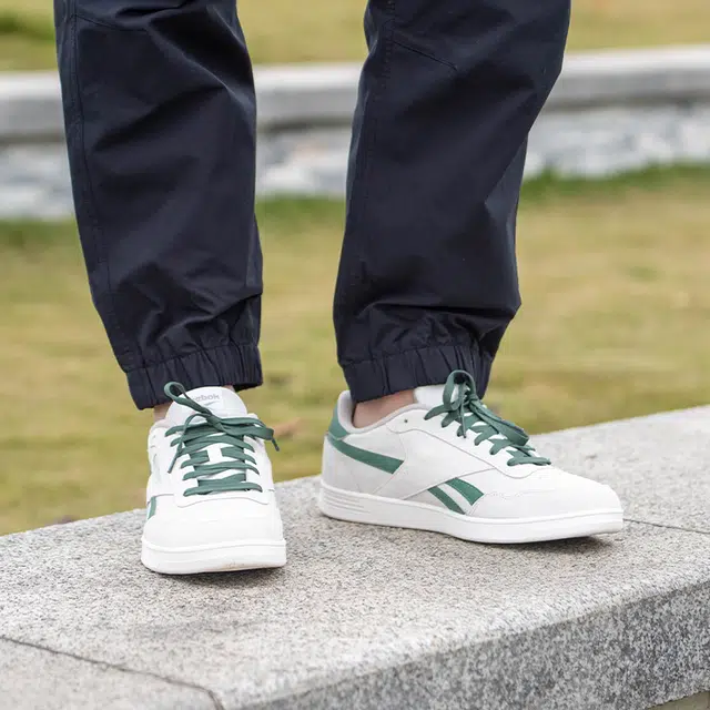 Reebok Court Advance