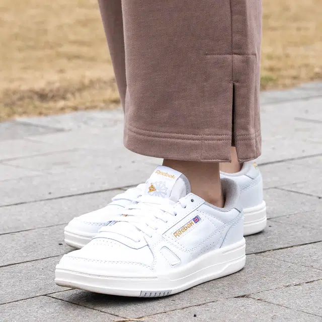 Reebok LT COURT