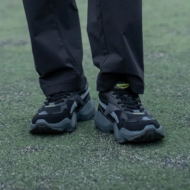 Reebok FLUFFI PUFF CN