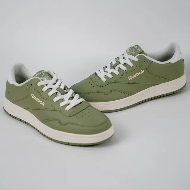 Reebok COURT 1000