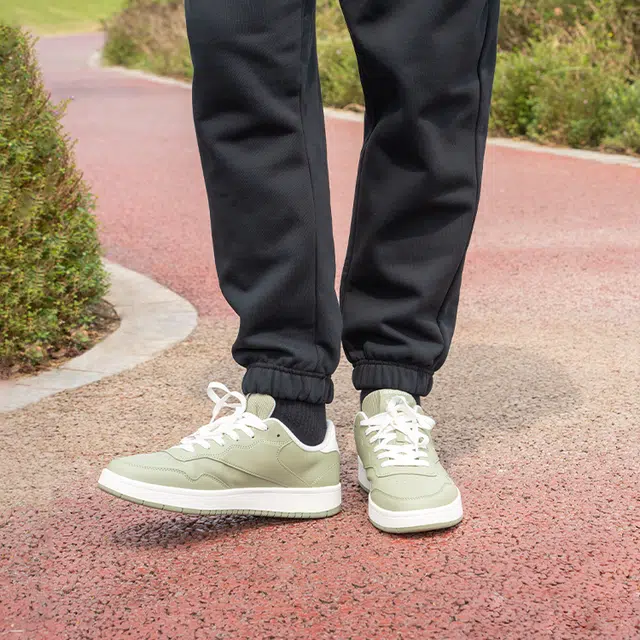 Reebok COURT 1000