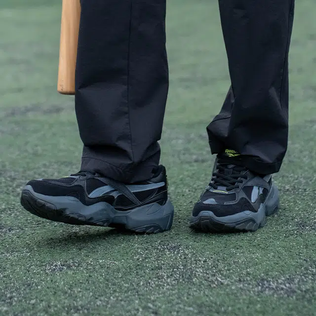 Reebok FLUFFI PUFF CN