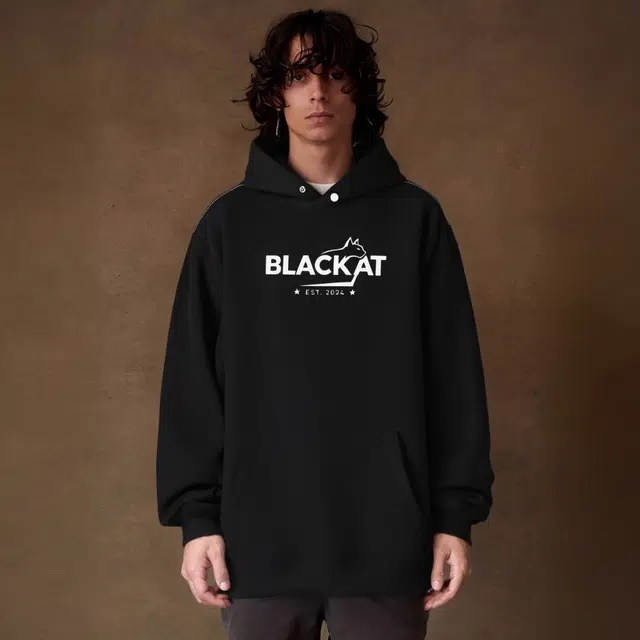 BLACK AT logooversize