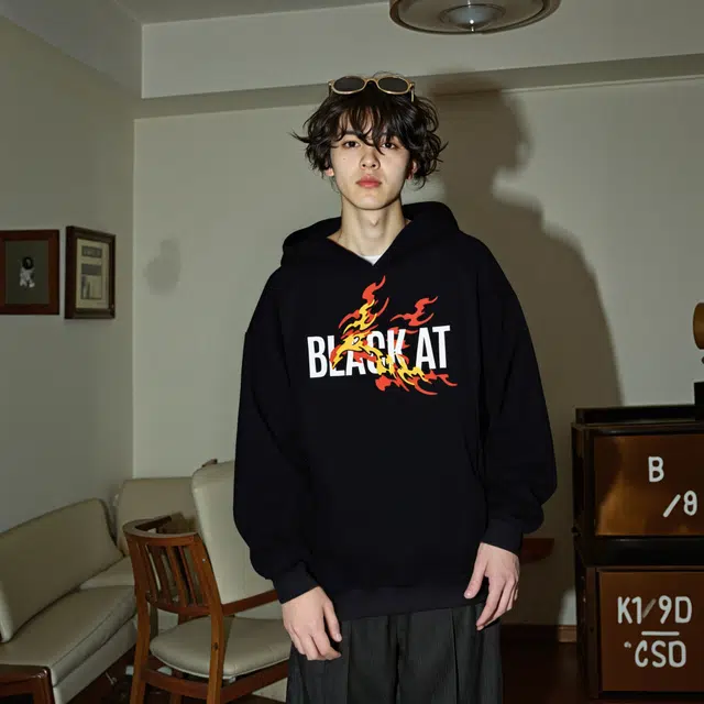 BLACK AT logo