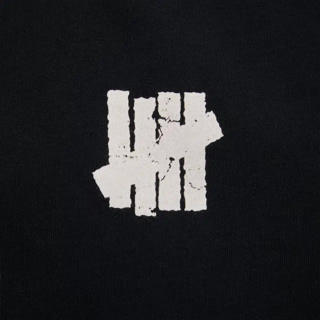 UNDEFEATED SS25 Logo