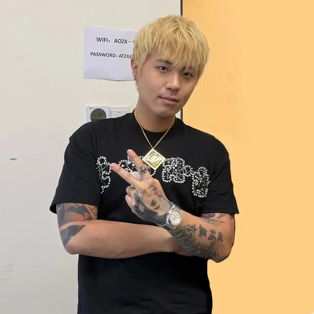 YADcrew T
