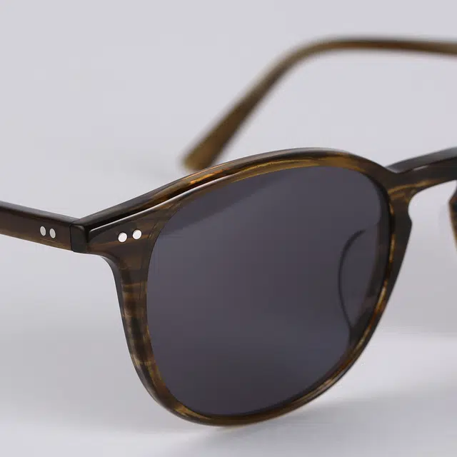 UV400 ACETATE