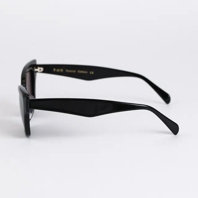ins uv400