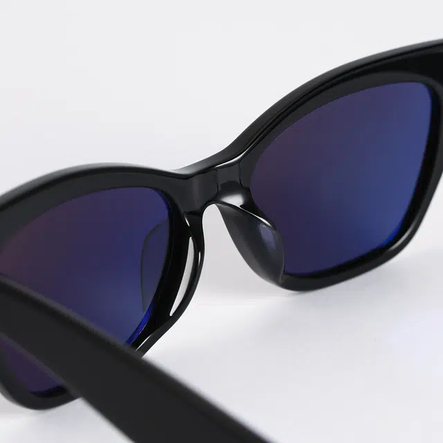 ins uv400