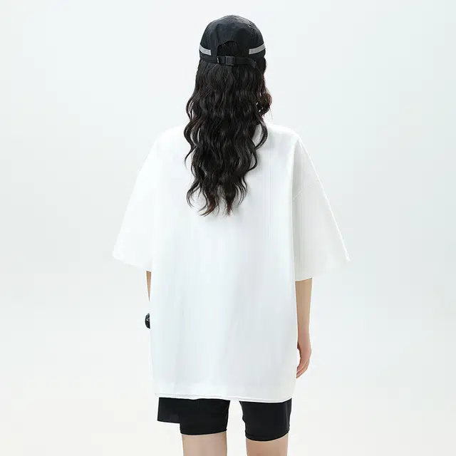 SNOW FLYING T