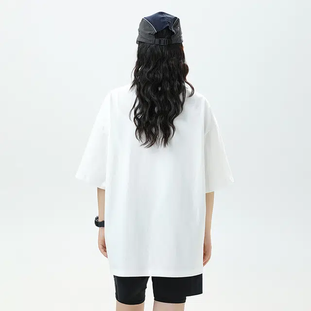 SNOW FLYING T