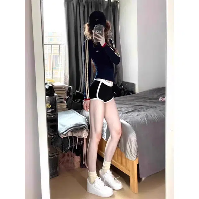 CASTLE WOODS T