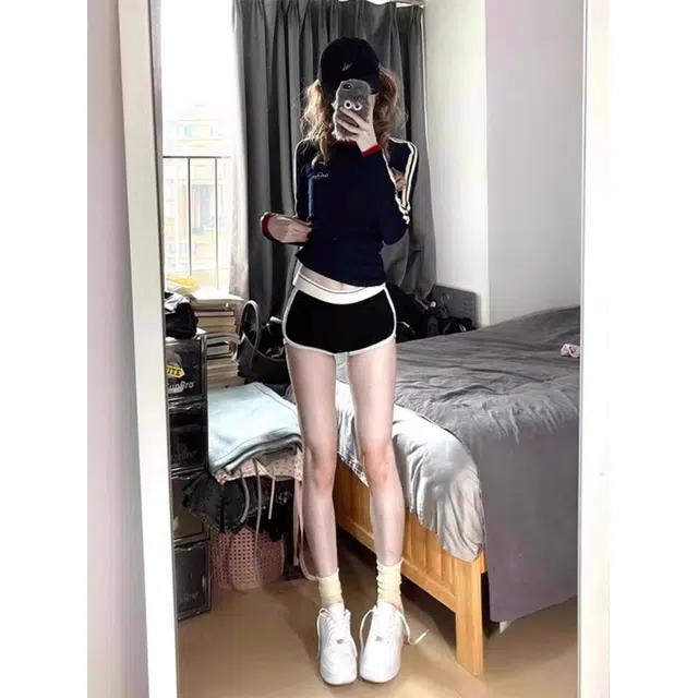 CASTLE WOODS T