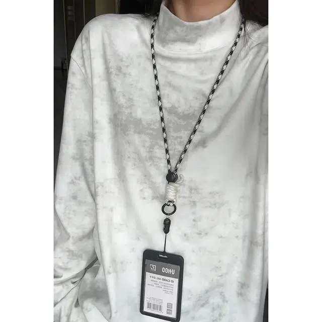 CASTLE WOODS t T