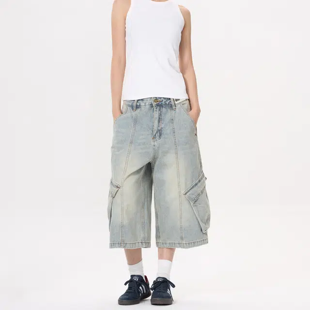 巴塞罗那足球俱乐部 美式复古高街通勤七分裤漂染磨白做旧水洗宽松休闲工装拼接牛仔短裤 男女同款 怀旧蓝