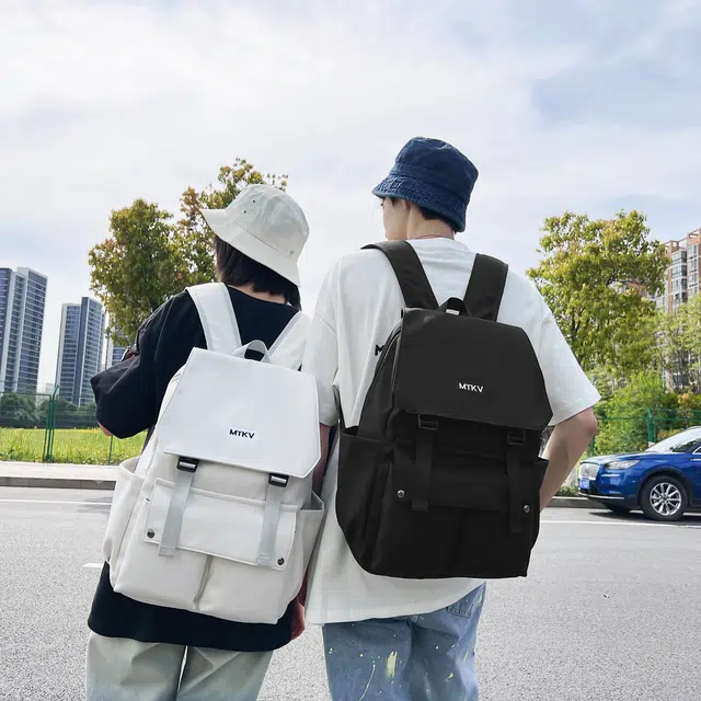 维多利亚旅行者 休闲百搭大容量简约 尼龙 双肩包 常规 男女同款情侣款 黑色/白色