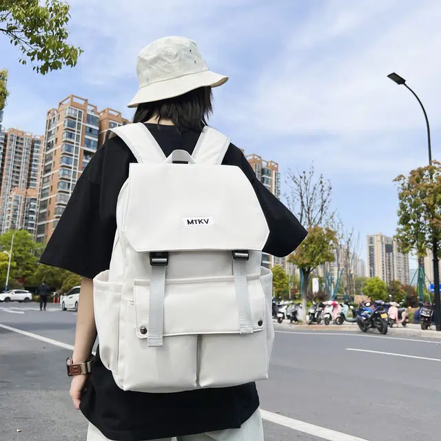 维多利亚旅行者 休闲百搭大容量简约 尼龙 双肩包 常规 男女同款情侣款 黑色/白色