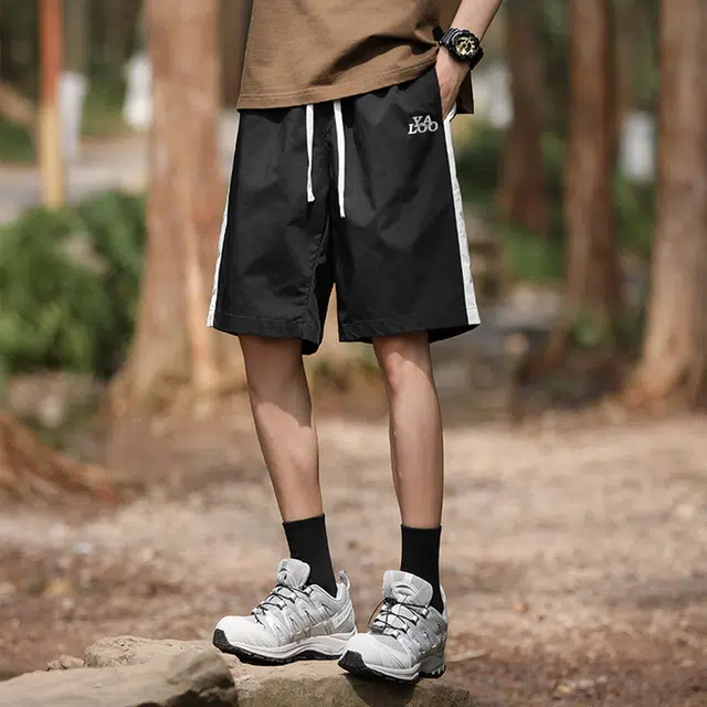 雅鹿 美式侧边条纹简约基础款宽松中腰系带五分休闲短裤 男女同款