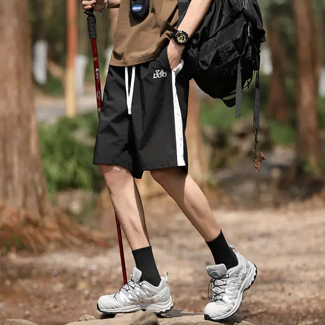 雅鹿 美式侧边条纹简约基础款宽松中腰系带五分休闲短裤 男女同款