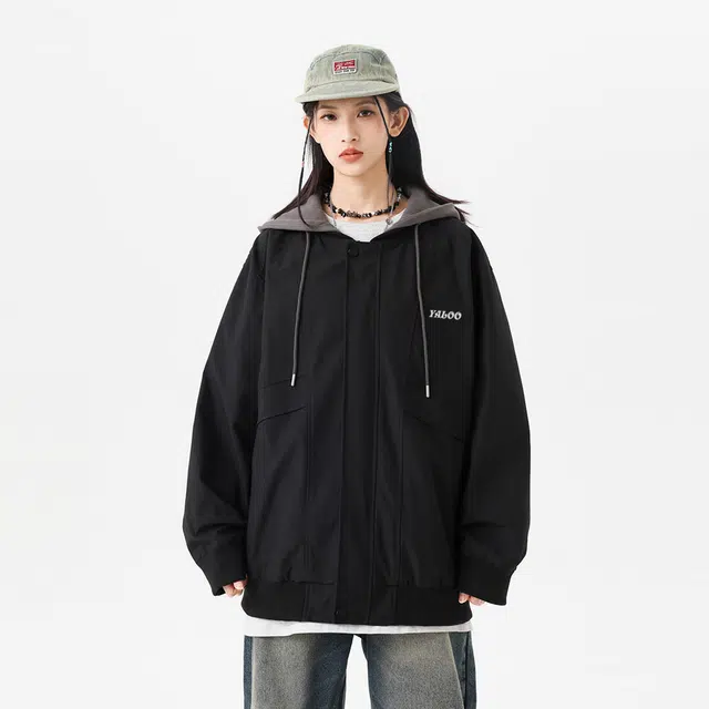 雅鹿 美式复古图案字母印花假两件拼接宽松落肩连帽夹克外套 男女同款