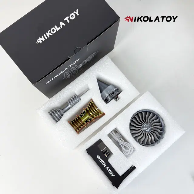 NIKOLA TOY Trent900 25cm