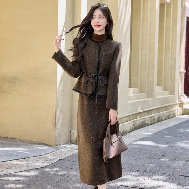 袋鼠 轻奢小香风高级感气质名媛毛呢流苏上衣半身裙两件套裙装套装 女款