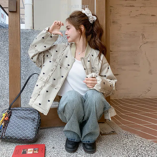 袋鼠 设计感可盐可甜减龄爱心印花休闲短外套夹克 女款
