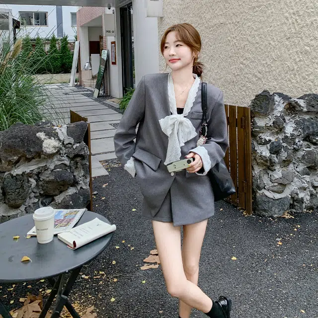 袋鼠 蕾丝系带上衣时尚韩系通勤职业短裤两件套西装套装 女款