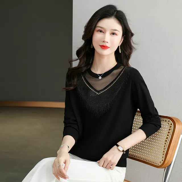 袋鼠 时尚洋气修身显瘦蕾丝拼接圆纯色套头打底针织衫 女款