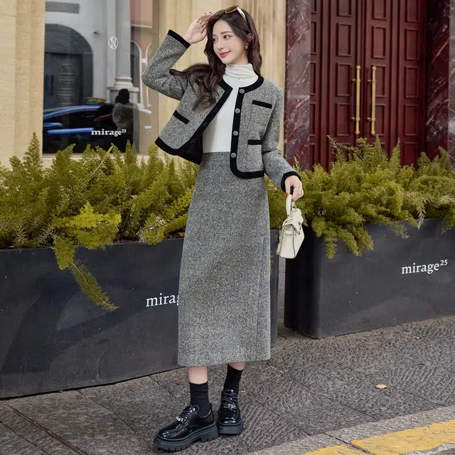 袋鼠 小香风羊毛拼色白鸭绒外套休闲开叉设计半裙两件套时尚气质裙装套装 女款