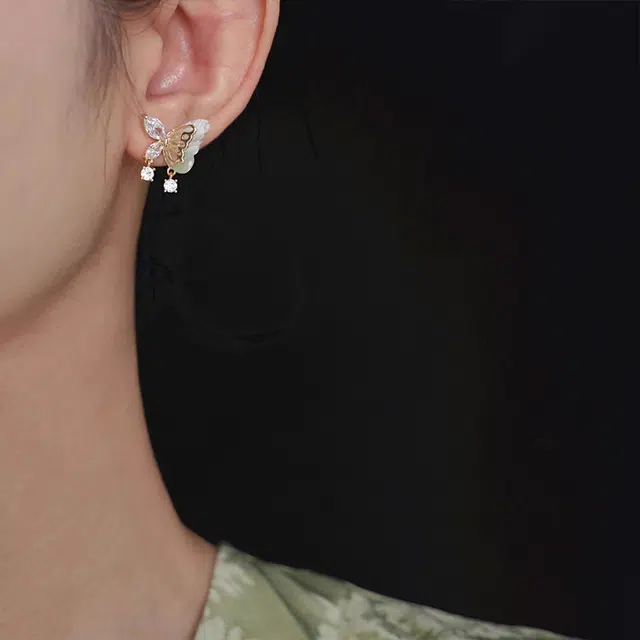 韵系 复古甜美锆石蝴蝶 小众设计感 铜 耳环 女款