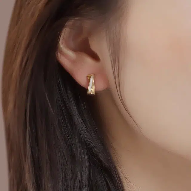 韵系 交叉高级感小众设计轻奢高级感 贝母 耳环 女款