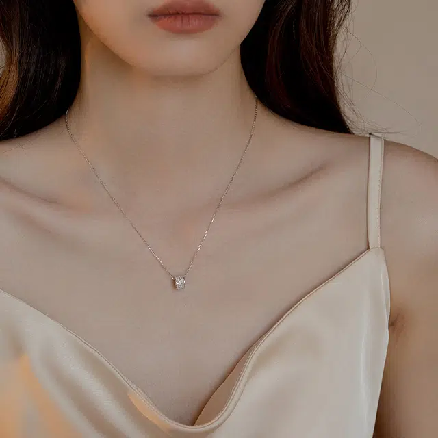 S925