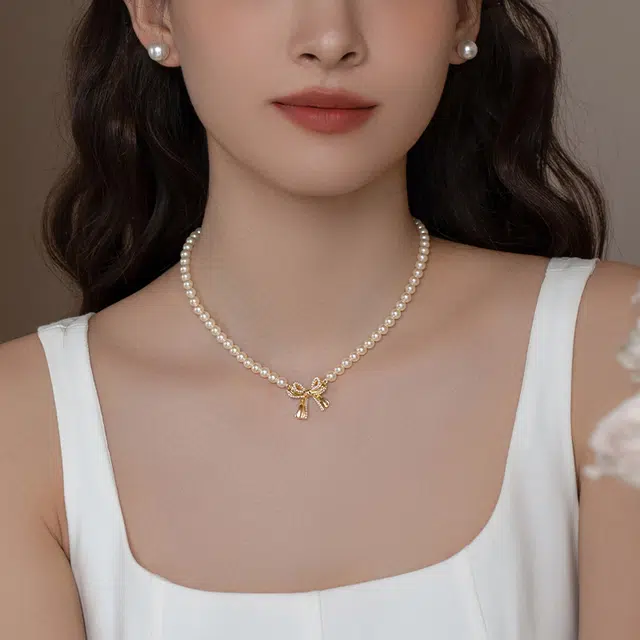 韵系 锁骨链甜美蝴蝶结高级感精致 仿珍珠 铜镀金 项链 女款