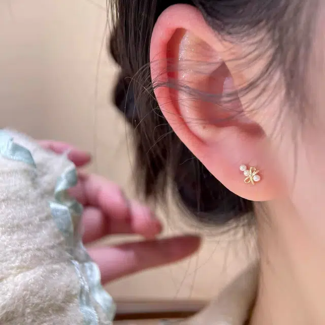 韵系 轻奢小众蝴蝶结 铜镀金 耳钉 女款