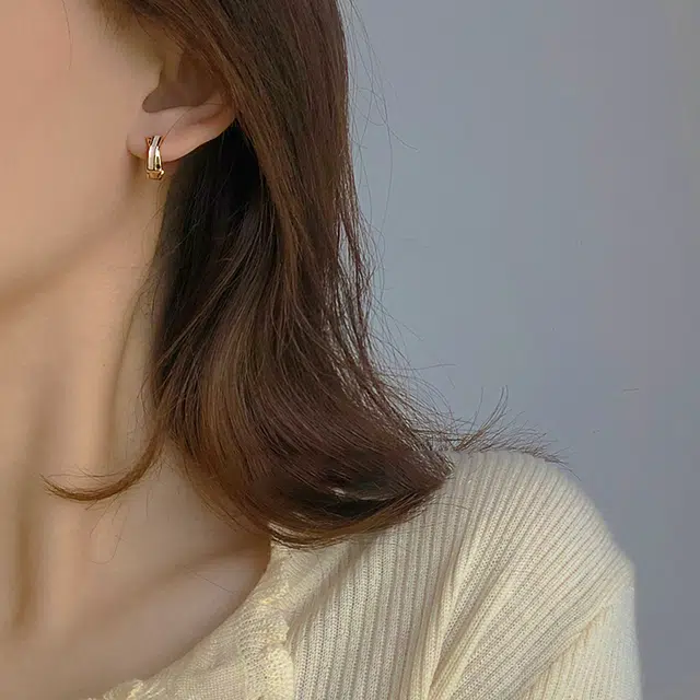 韵系 交叉高级感小众设计轻奢高级感 贝母 耳环 女款