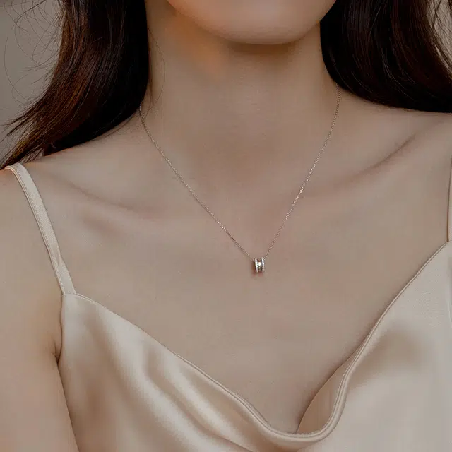 S925