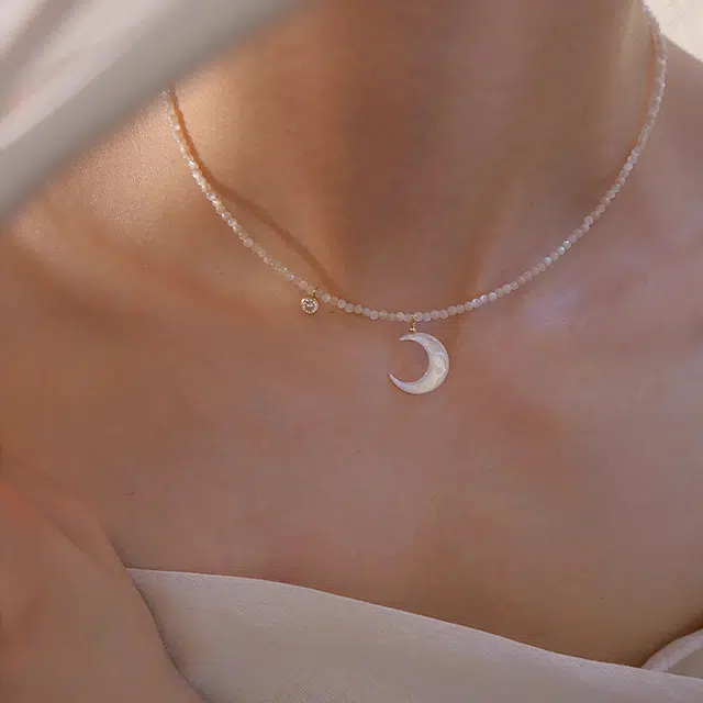 韵系 轻奢小众心间月 铜镀金 项链 女款