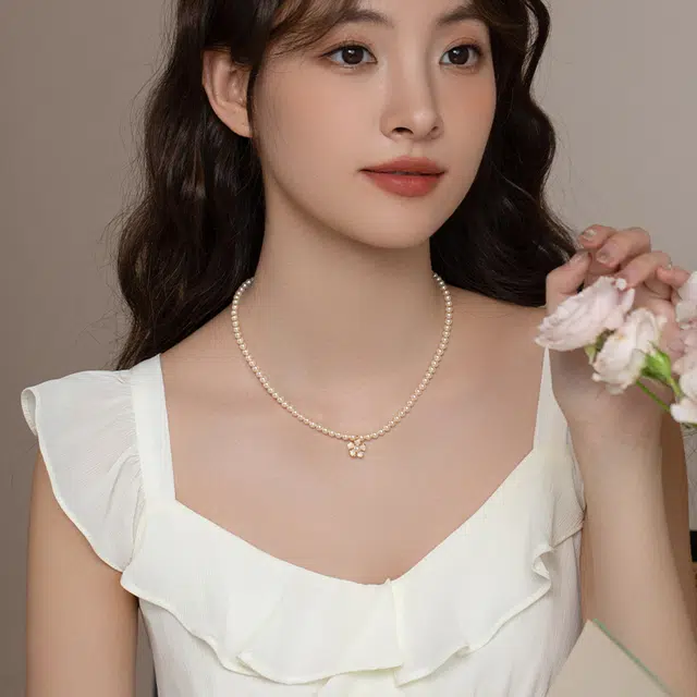 韵系 桃之夭夭流沙花朵施家高级感锁骨链 仿珍珠 项链 女款