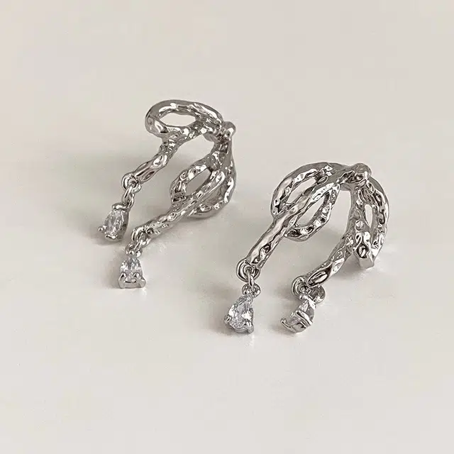 韵系 高级感耳饰冷淡风蝴蝶结 锆石 耳夹 女款