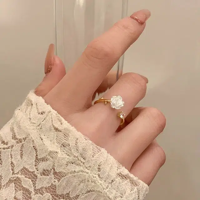 韵系 山茶花锆石小众设计轻奢高级感 铜镀金 戒指 女款